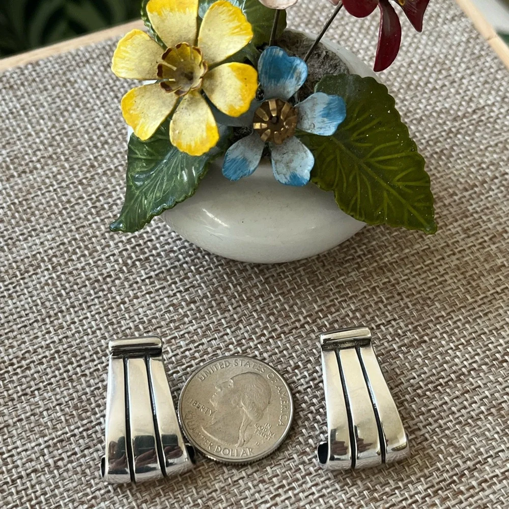 James Avery Silver Earrings - Picture 4 of 7